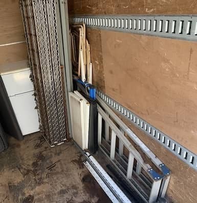 新宿区でのオフィス什器回収